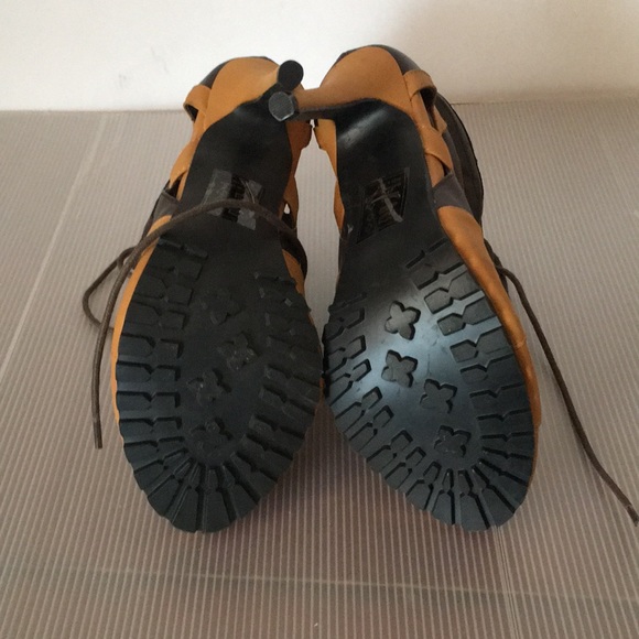 New Army booties - Picture 5 of 7